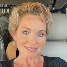 Older people bars or clubs in El Paso?