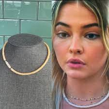 Ras de cou de plage en polymère blanc, breloques d'eau douce, superposition  de perles blanches, trombone doré