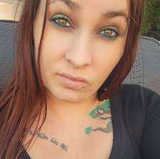 How to clean black floors and get rid of dirt?