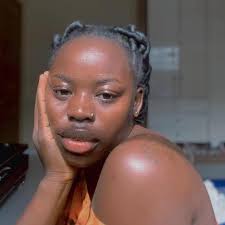 Debbie Pounds's Instagram, Twitter & Facebook