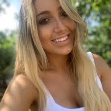 Deborah Manigo's Instagram, Twitter & Facebook