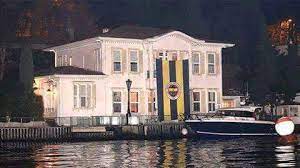 Ali ağaoğlu ağaoğlu şirketler grubu yönetim kurulu başkanı ali rahmi koç fulyadaki selenium twinsten bir daire alan rahmi koç, bazı zamanlar boğaz manzaralı evinde. Fenerkolik On Twitter Ali Koc Un Yalisi Http T Co Hpk6ceecgh