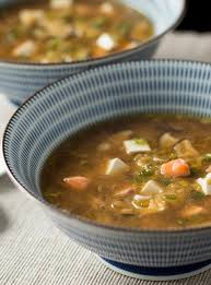 Soupe De Miso Au Tofu Ricardo Recipe In 2020 Tofu Soup Recipes Healthy Soup Recipes
