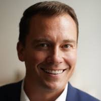 Bob Eames's Instagram, Twitter & Facebook