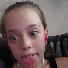 Caitlin Pullen (@caitlinpullen11)