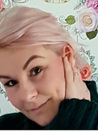 Sculpting Amanda: nobody is born a victim , but they can be made one.  (Wakefall): Amazon.co.uk: Sanford, Julie: 9781520487168: Books