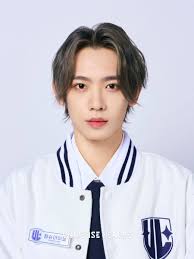 AHOF' OFFICIAL MEMBERS: #1 JL (04) 🇵🇭 #2 STEVEN (00) 🇦🇺 #3 ZHANG  SHUAIBO (02) 🇨🇳 #4 PARK JUWON (06) 🇰🇷 #5 SEO JEONGWOO (01) 🇰🇷 #6 CHIH  EN (06) 🇹🇼 #7 DAISUKE (09) 🇯🇵 #8 CHA WOONGKI (02) 🇰🇷 #9 PARK HAN (03)  🇰🇷