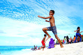 Yaps pantai memang menjadi salah satu destinasi wisata yang paling difavoritkan oleh. Kumpulan Contoh Karangan Liburan Sekolah Terlengkap