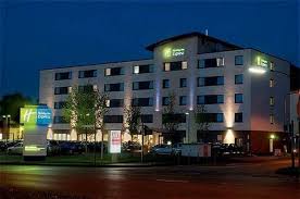 Motel chain, it has grown to be one of the world's largest hotel chains, with 1,173 active hotels and over 214,000 rentable rooms as of september 30, 2018. Alle Holiday Inn Hotels Jetzt Bei Hotelspecials De