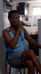 Os vídeos de Aron Azevedo (@aronazevedo__) com som original