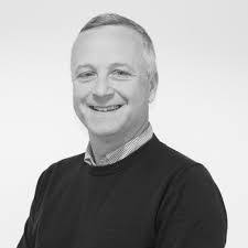 Benjamin Farr's Instagram, Twitter & Facebook