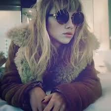 ‍ ‍冫 ‍s𝚑e——R͟O͟T͟⁎‎ (@blasphfems)