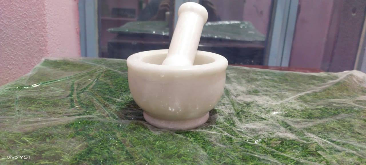 Marble Mortar and Pestle ( Stend kundi)