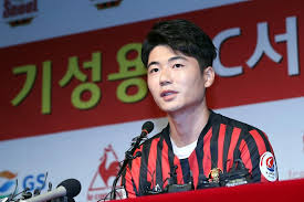 20세 '기성용' 노근본 시절 전설의 대선배 '이운재' 능욕 사건. Vncfeomuq8d4wm