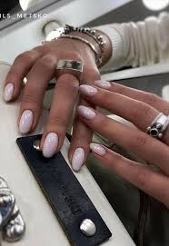 Las uñas con forma cuadrada son planas y tienen el mismo ancho siempre. Mas De 50 Bonitos Disenos De Unas Cortas Utiles Para El Uso Diario Blog De Mujeres