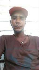 Dennis Gobin's Instagram, Twitter & Facebook