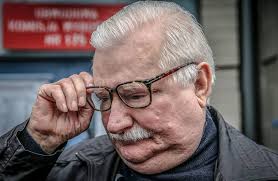 Cześć, postanowiłem nagrać krótki filmik ze startu na lotnisku w gdańsku i polatać dookoła miasta żebyście mogli zobaczyć miejsca które kojarzycie. Lech Walesa To Ja Dokladam Do Was Rodacy Wczesniej Mowil Ze Ma 6 Tys Zl Emerytury I Bankrutuje Wiadomosci Com