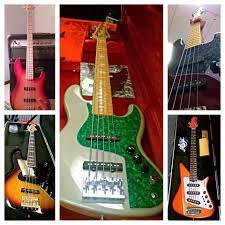 Bass Guitars Panosundaki Pin