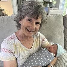 Kelly Covelli's Instagram, Twitter & Facebook