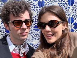 Isa Hernáez y Santiago Isla, románticas vacaciones con amigos en esta  ciudad portuguesa