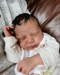 Happy Two Weeks, bby🤍 You have… 1. Loved morning snuggles. 2. Taken lots  of naps