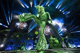 I wna go to a manson concert preferably in manchester (its nearest to me) i live in north wales and can get the train there, then probably cause hes in manchester arena playing ill make my way there to the concert my parents. Rob Zombie And Marilyn Manson Will Kick Off Their Co Headlining Summer Tour In Detroit City Slang