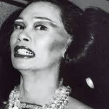 Catherine Davalos's Instagram, Twitter & Facebook