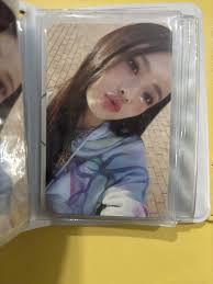 New Jeans Hanni Haerin Min ji photocard, Hobbies & Toys, Music & Media, CDs  & DVDs