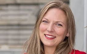 Colleen Bessette's Instagram, Twitter & Facebook