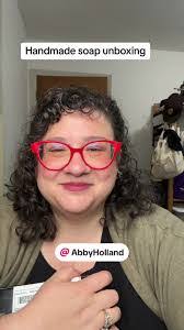 Abbey Clinton's Instagram, Twitter & Facebook