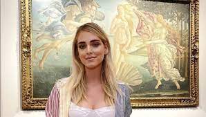 Effetto ferragni, i numeri della visita agli uffizi. Young People Visit Uffizi Gallery Because Of Chiara Ferragni Effect