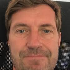 Robert Gick's Instagram, Twitter & Facebook