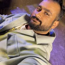 Saad Riaz 🧜🏽‍♂️ (@iamsaadriaz)