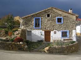 Fachadas de casas de diferentes estilos: 31 Fachada De Casa De Pueblo En Piedra Fachadas De Casas Antiguas Casas Antiguas Fachada De Casa