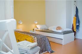 The film was considered highly controversial for the depiction of prostitution. Frauenhaus Norderstedt Zufluchtsort Fur Opfer Hauslicher Gewalt C Diakonisches Werk Hamburg West Sudholstein