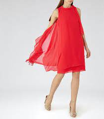 Yes, you can wear pants to a wedding if dresses aren't your thing. Why It S Rude To Wear Red To A Wedding And How Etiquette Dictates You Should Dress Instead Mirror Online