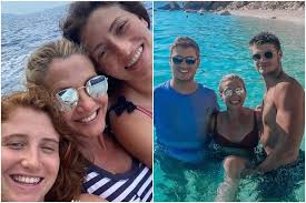 We did not find results for: I 55 Anni Di Lorella Cuccarini Compleanno A Sorpresa Con I Figli Sono Una Ragazza Fortunata