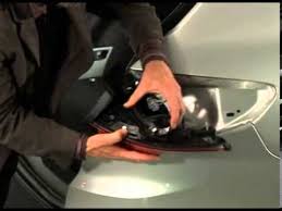 Achat voiture occasion renault mégane iii estate. Megane Estate Acces Ampoules Arriere Youtube