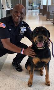 Paul Sarnese, CHPA, MSE, MAS, CAPM على X: "Virtua Security Officer Fred  Lampkin and Luna at the Virtua Samson Cancer Center. Question-is Fred  soothing Luna or is Luna soothing Fred? Answer-yes! #virtua @