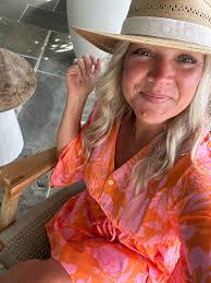 We have not done this in awhile… 🩷🧡🩷 WHERE ARE YOU FROM?????