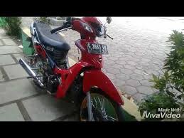 Basisnya adalah honda karisma yang diubah mengikuti desain c70. Fian R Karisma Modif Sederhana Youtube