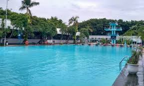 10 Kolam Renang Di Surabaya Dan Harga Tiket Masuk 2020 Yang Bagus Murah Buka Sampai Malam Waterboom Terbagus Terbaru Jejakpiknik Com