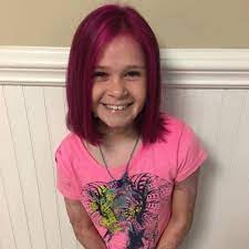 If you're a natural dark brunette and are she notes that it's safe to apply these colors throughout the hair, but that if you have an existing balayage. Mom Lets Her Daughter Dye Her Hair Pink Popsugar Family