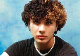 DannyLux anuncia la Gira 2024 de Lux