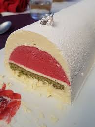 Buche Chocolat Blanc Framboises Audrey Cuisine Buche Chocolat Blanc Framboise Chocolat Blanc Chocolat