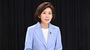 팝페라 테너 임형주님과 김병찬 아나운서^^ 동작구가 너무 좋아진다고 이사와야하나 하셨는데, 동작구 사는 게 부러운 일이 될 때까지 더 열심히하겠습니다~* 힘 보태주셔서 고맙습니다. Gl Qnktztcz5vm