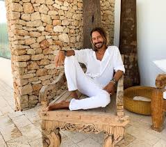 Find top songs and albums by bob sinclar including world, hold on, world, hold on (radio edit) and more. Pin On Mi Casita