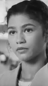 « If you expect disappointment then you can never really be disappointed »  🥺 #spidermannowayhome #zendaya