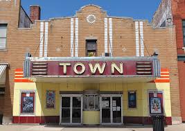 Most of the staff that work at the chicago heights including some managers are clueless and do not welcome feedback from the customers. Illinois Movie Theatres Roadsidearchitecture Com