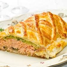 Feuillete Saumon Et Poireaux Au Thermomix Recette En 2020 Coulibiac De Saumon Feuillete Saumon Epinard Feuillete Saumon